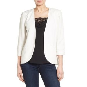 Chelsea 28 White Blazer 3/4 sleeve
